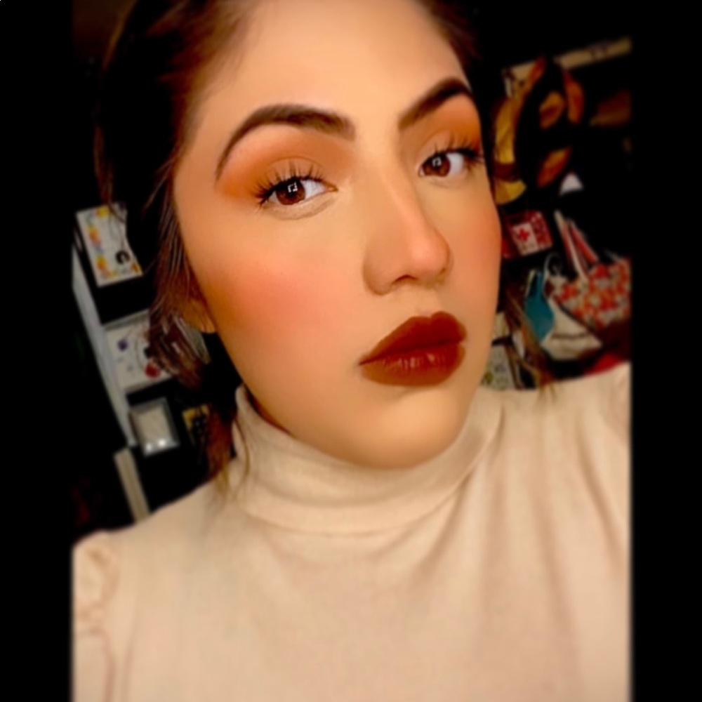 Meet your Posher, Gabriela ✨